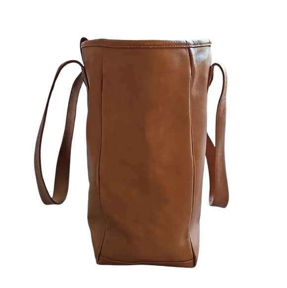 Clava American • Leather Tote - Picture 3 of 15